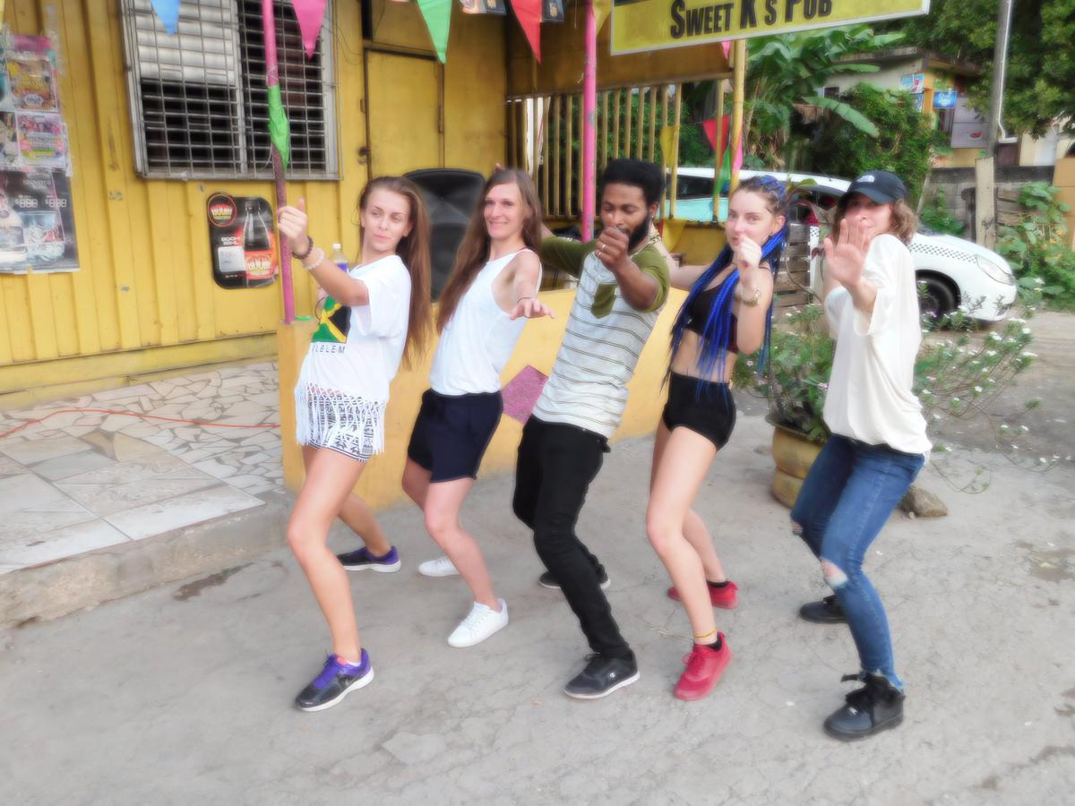 Dancehall Hostel Kingston Dış mekan fotoğraf