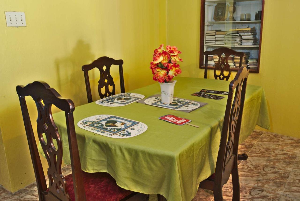 Dancehall Hostel Kingston Dış mekan fotoğraf